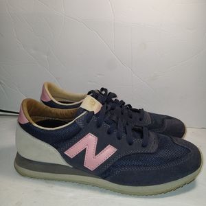 New Balance 620 Running Sneakers Shoes Women's sz 8B.